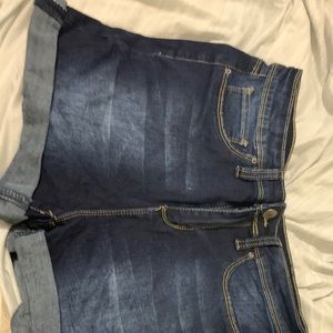 Hide your muffin top shorts